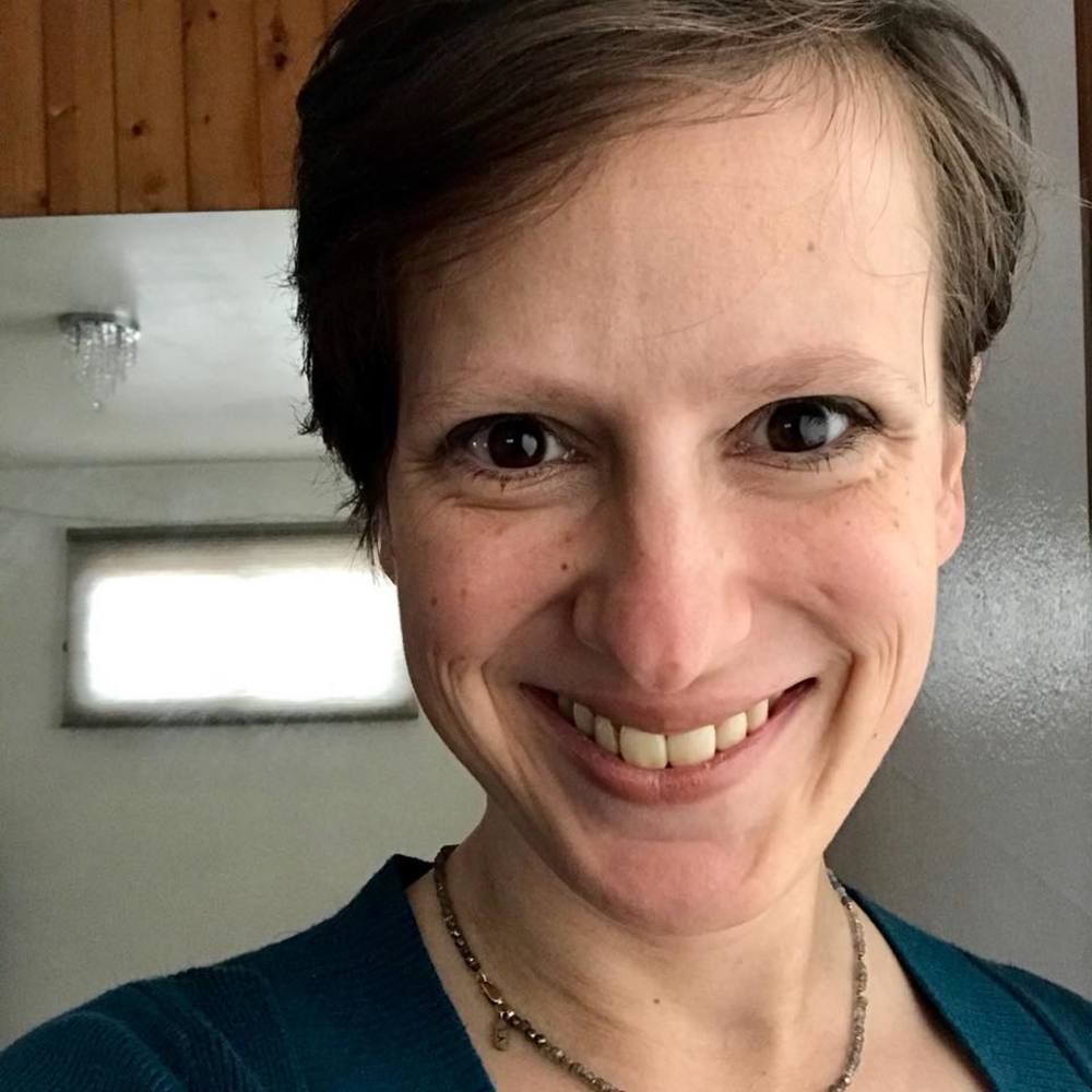 Meet your Posher, April